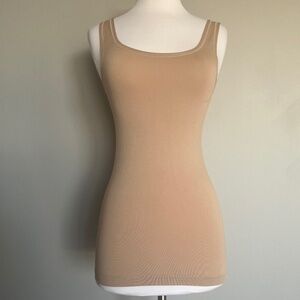Theory Tubular Nude Seamless Tank Top in Stretch Jersey Italy Scoop Neck Layer